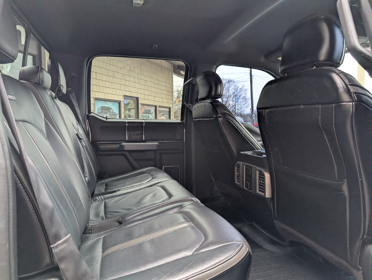 Ford F-150 Platinum SuperCrew 4WD 2015