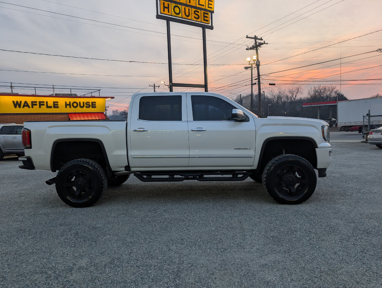 GMC Sierra 1500 Denali Crew Cab 4WD 2016