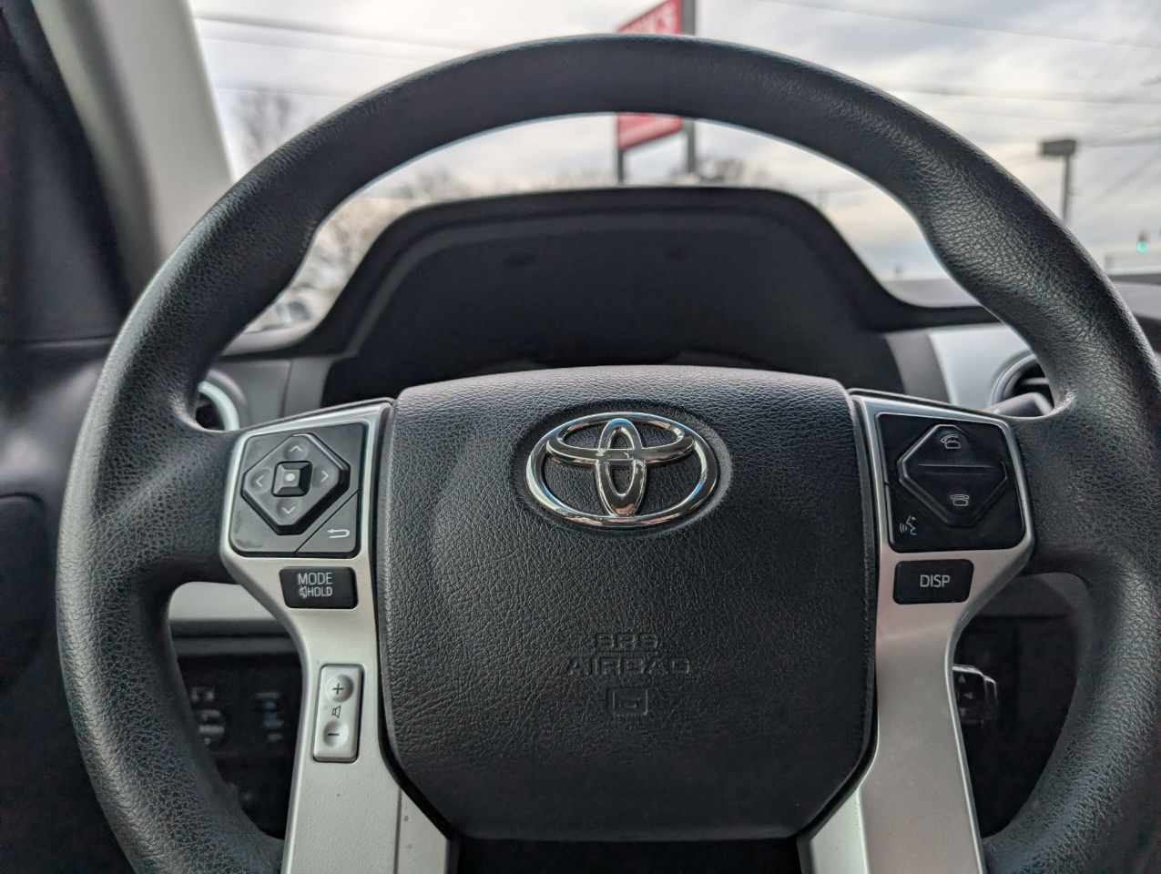 Toyota Tundra  2016
