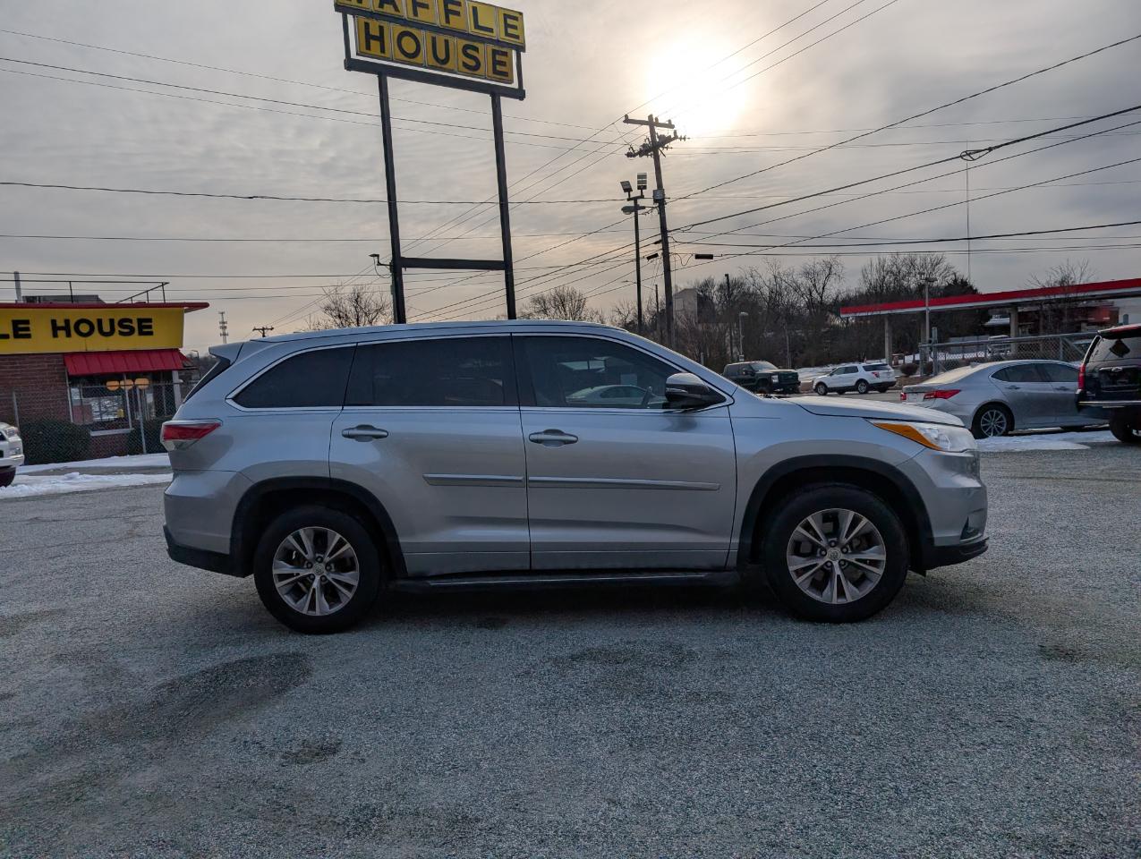 Toyota Highlander XLE 2014