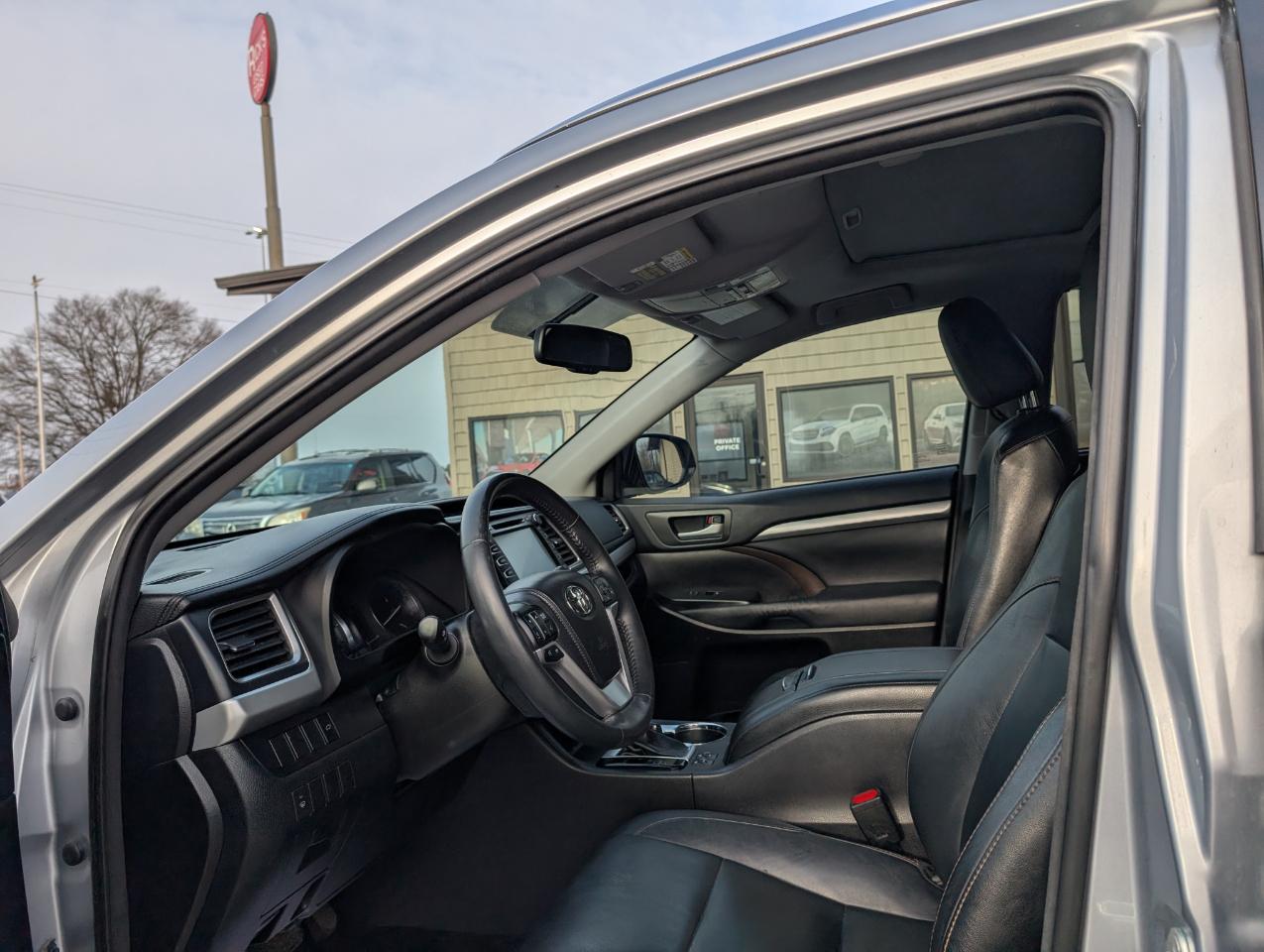 Toyota Highlander XLE 2014