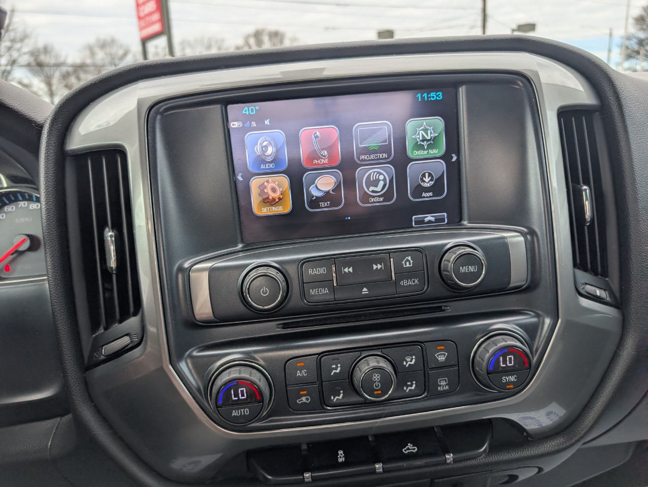 Chevrolet Silverado 2500HD LT Double Cab 4WD 2017