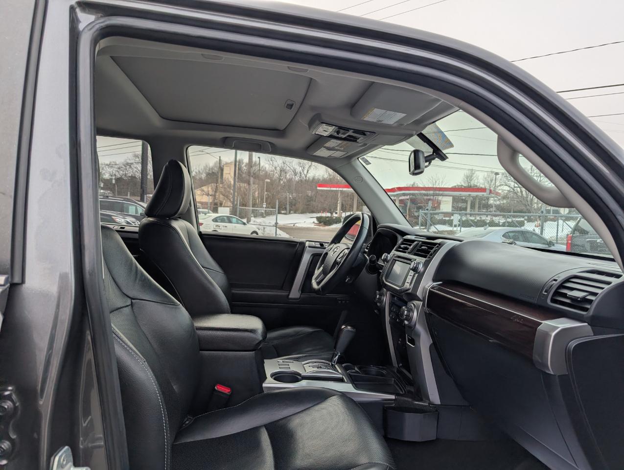 Toyota 4Runner Limited 2016