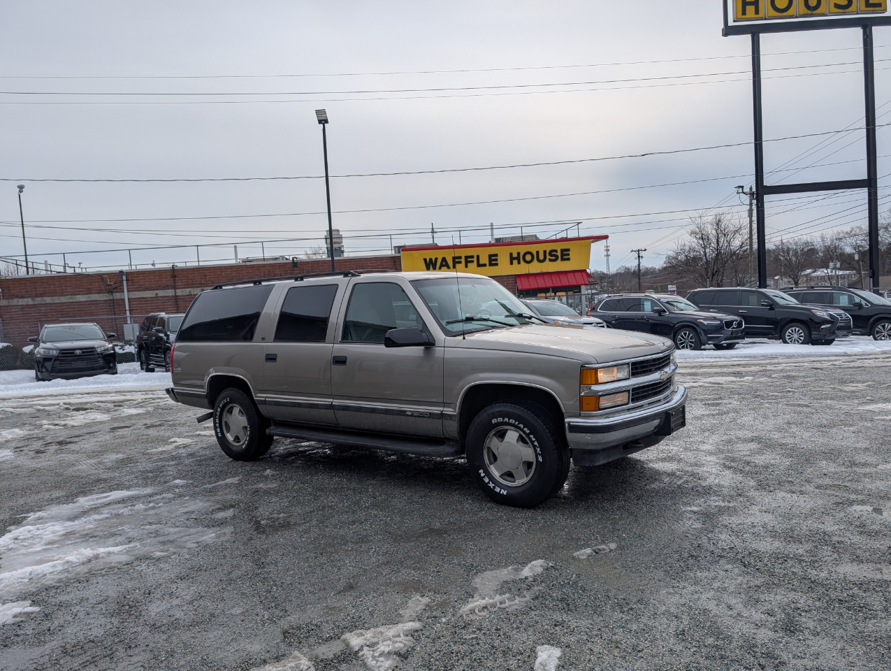 Chevrolet Suburban 1500 4WD 1999