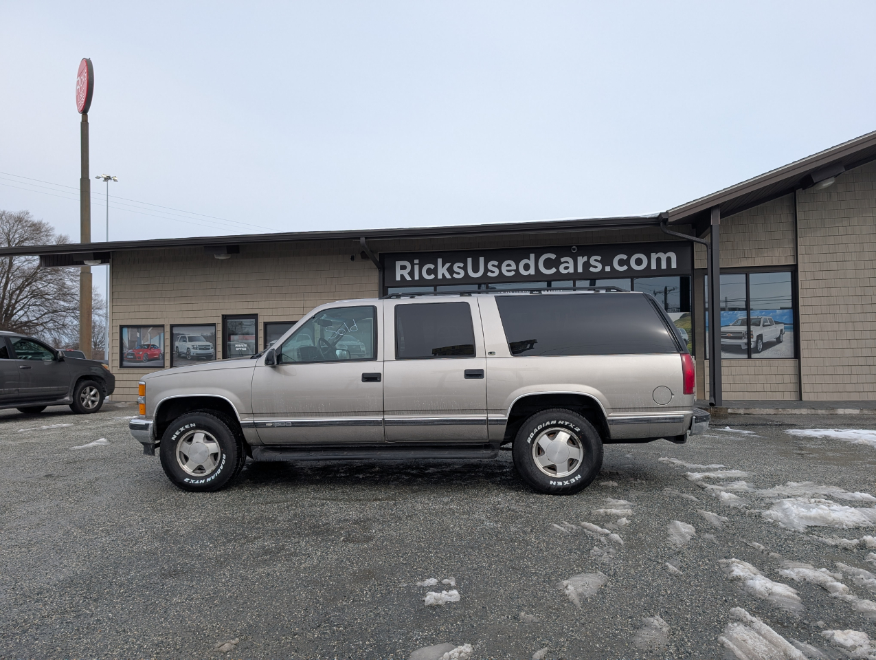 Chevrolet Suburban 1500 4WD 1999