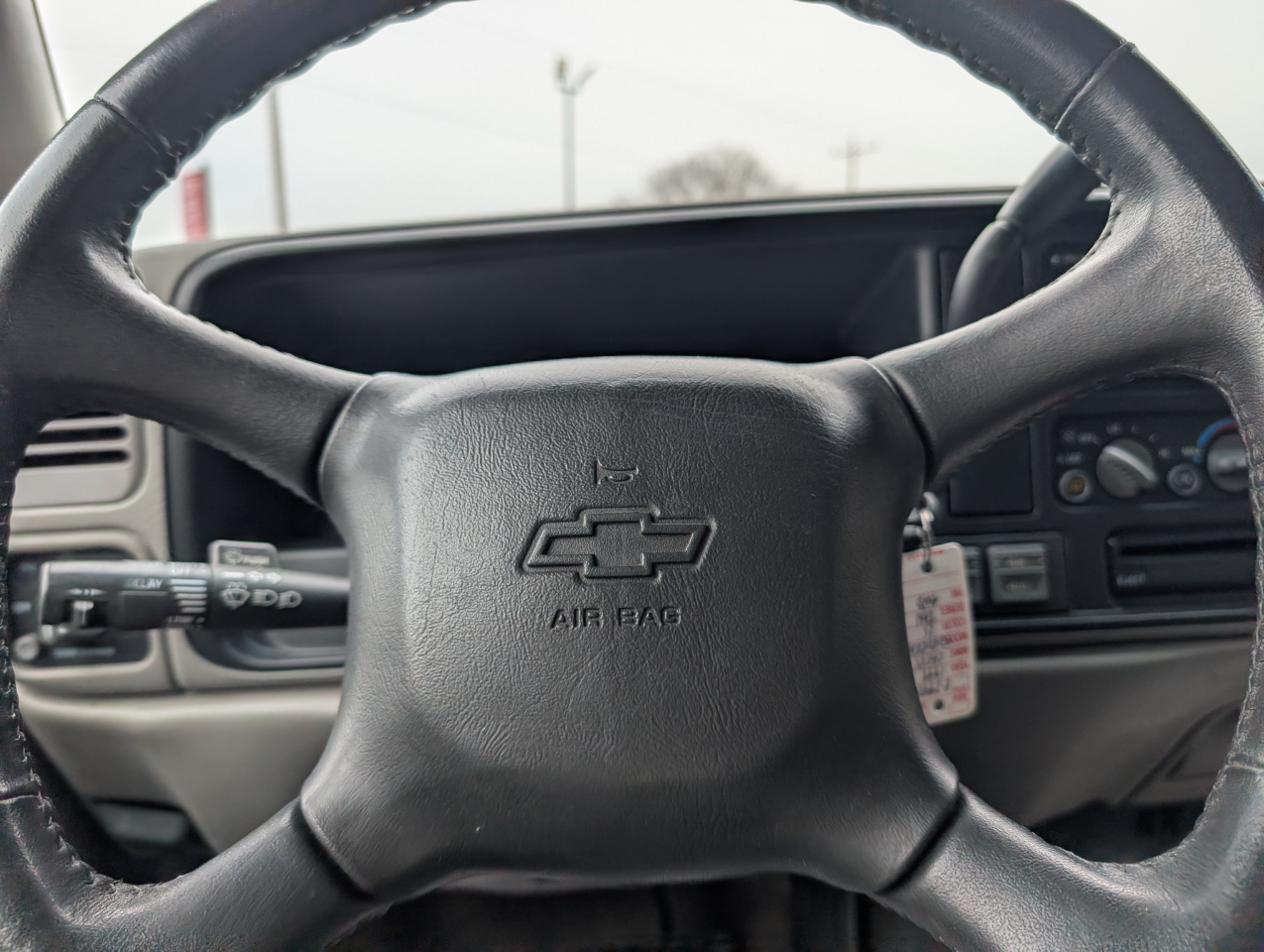 Chevrolet Suburban 1500 4WD 1999