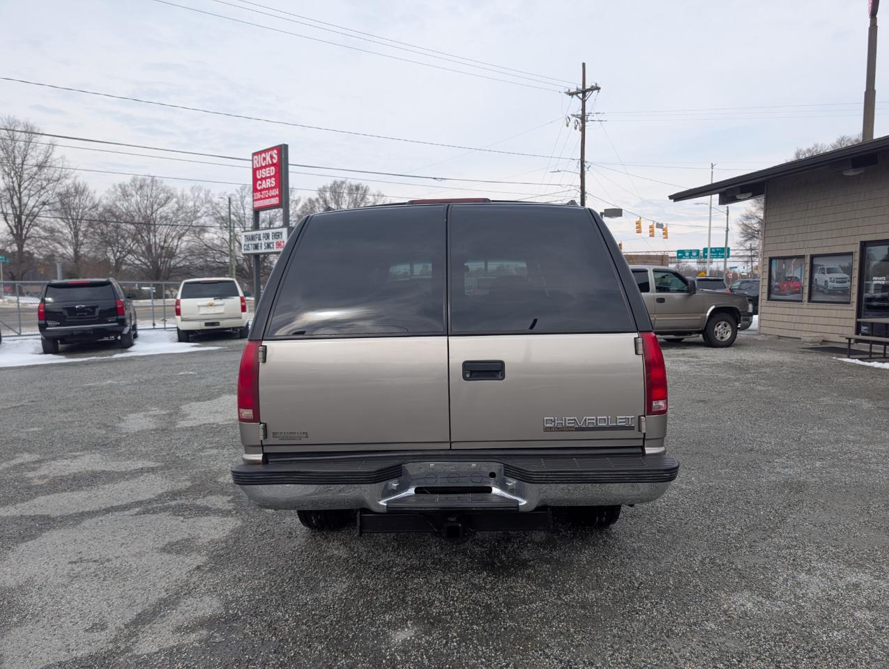 Chevrolet Suburban 1500 4WD 1999