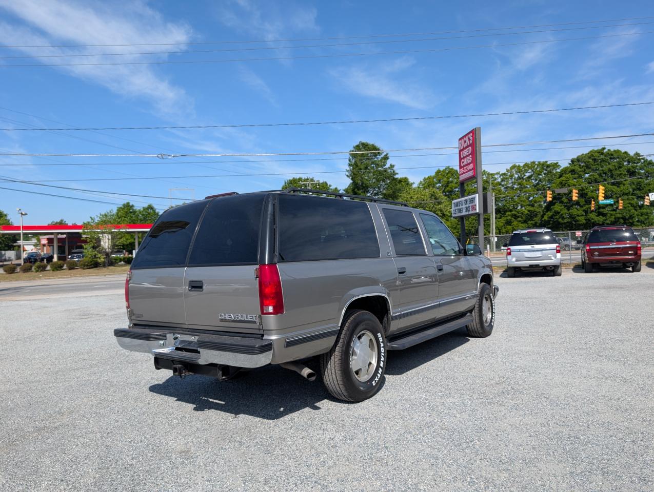 Chevrolet Suburban 1500 4WD 1999
