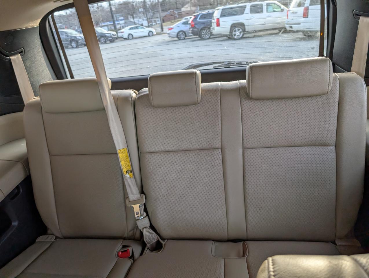 Toyota Sequoia Platinum 2011