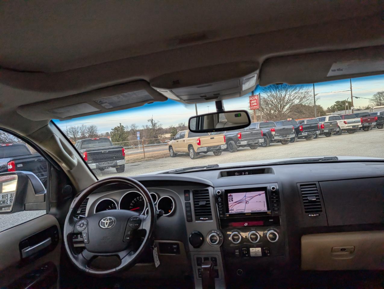 Toyota Sequoia Platinum 2011