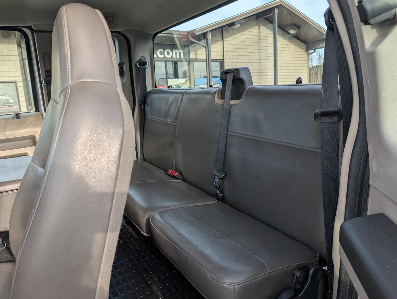 Ford Super Duty F-250 SRW  2010