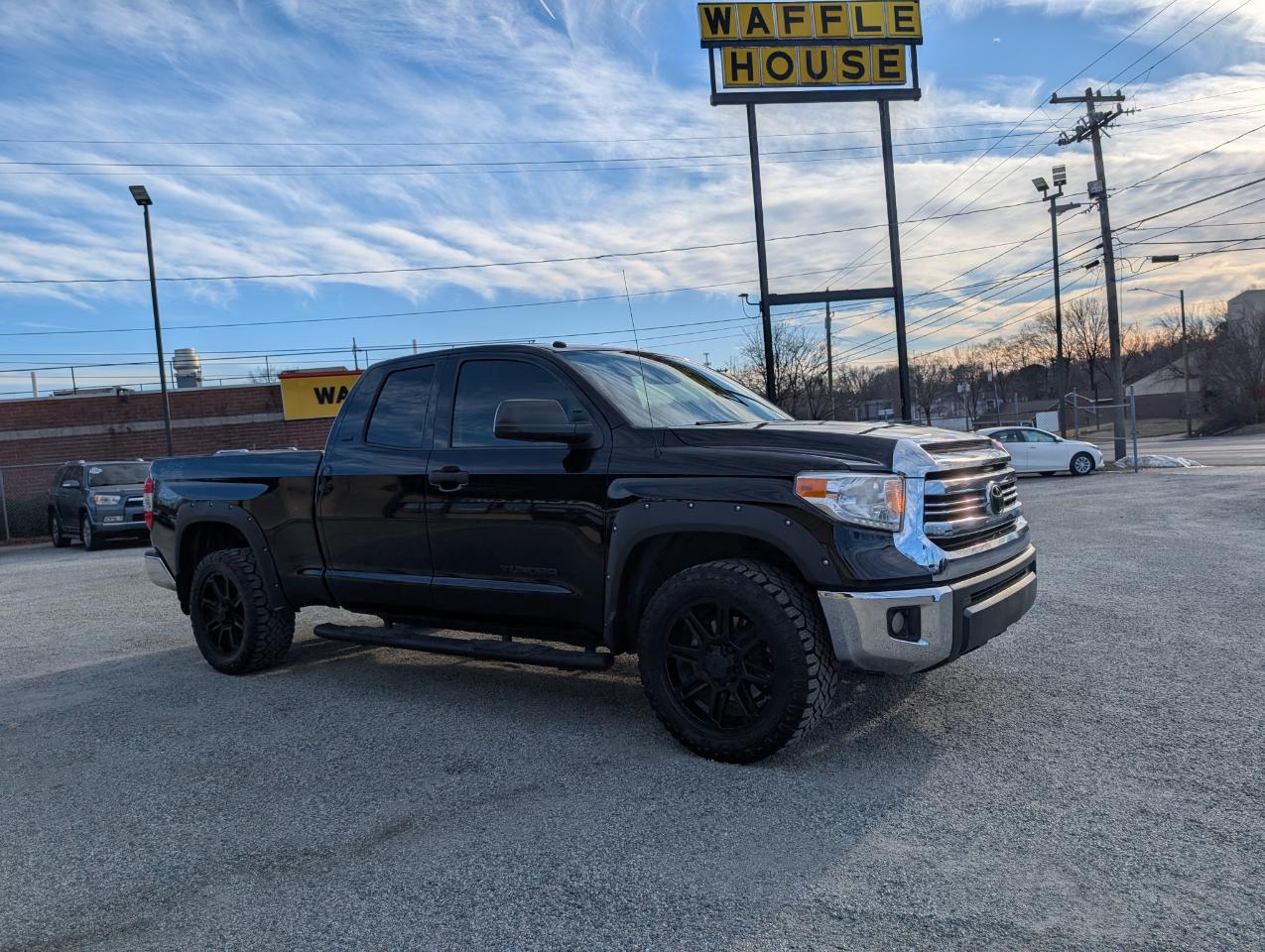 Toyota Tundra  2017