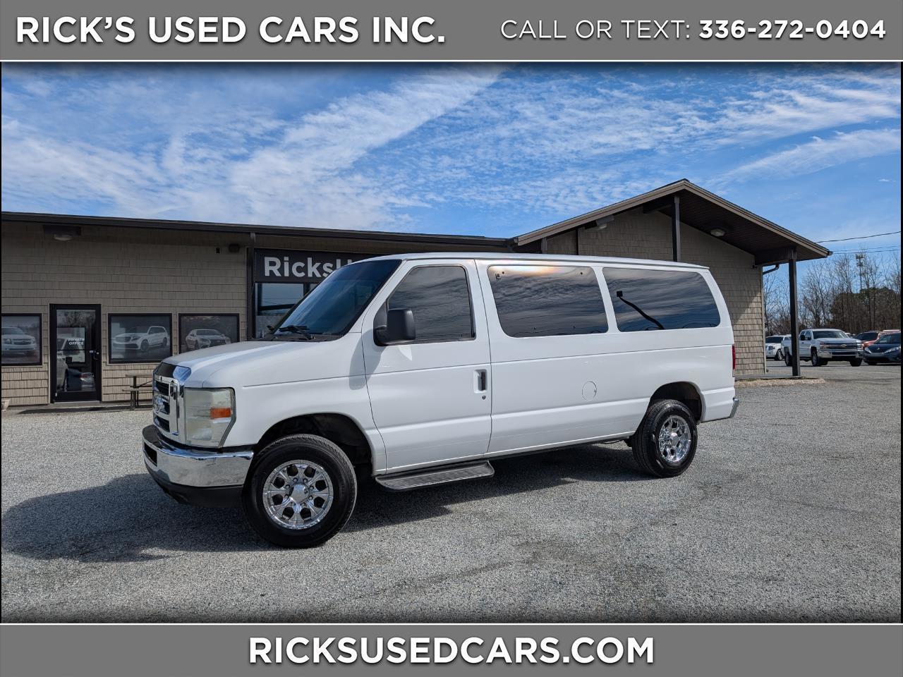 2011 Ford Econoline Wagon E-350 XLT Super Duty