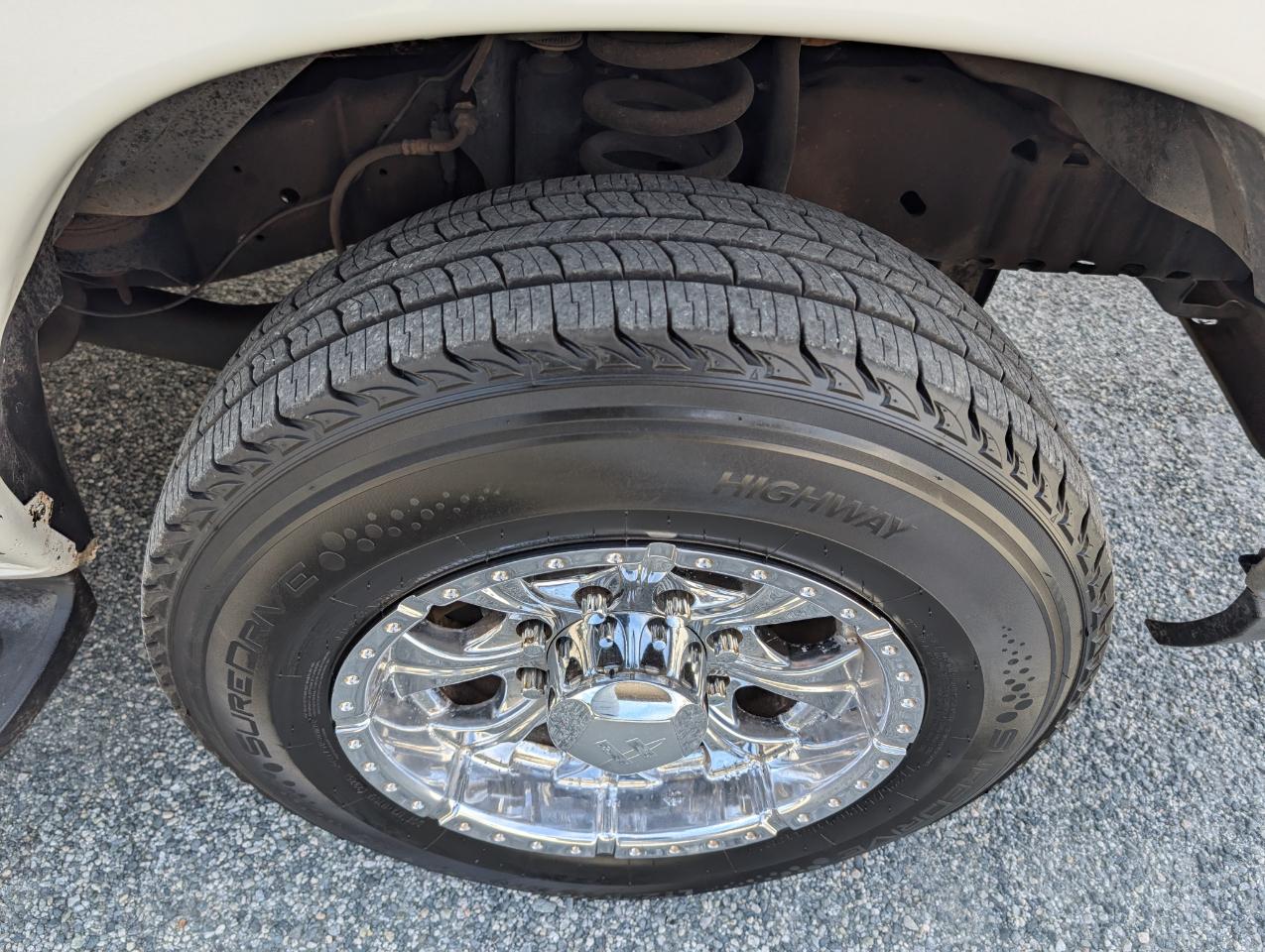 Ford Econoline Wagon E-350 XLT Super Duty 2011