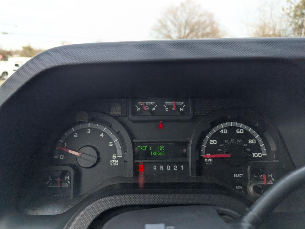 Ford Econoline Wagon E-350 XLT Super Duty 2011