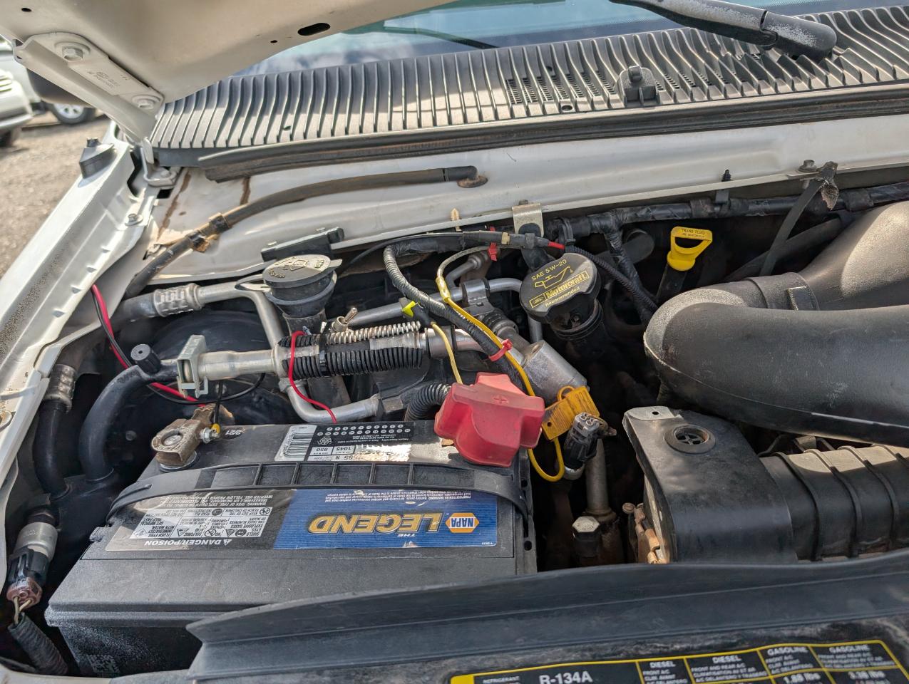 Ford Econoline Wagon E-350 XLT Super Duty 2011