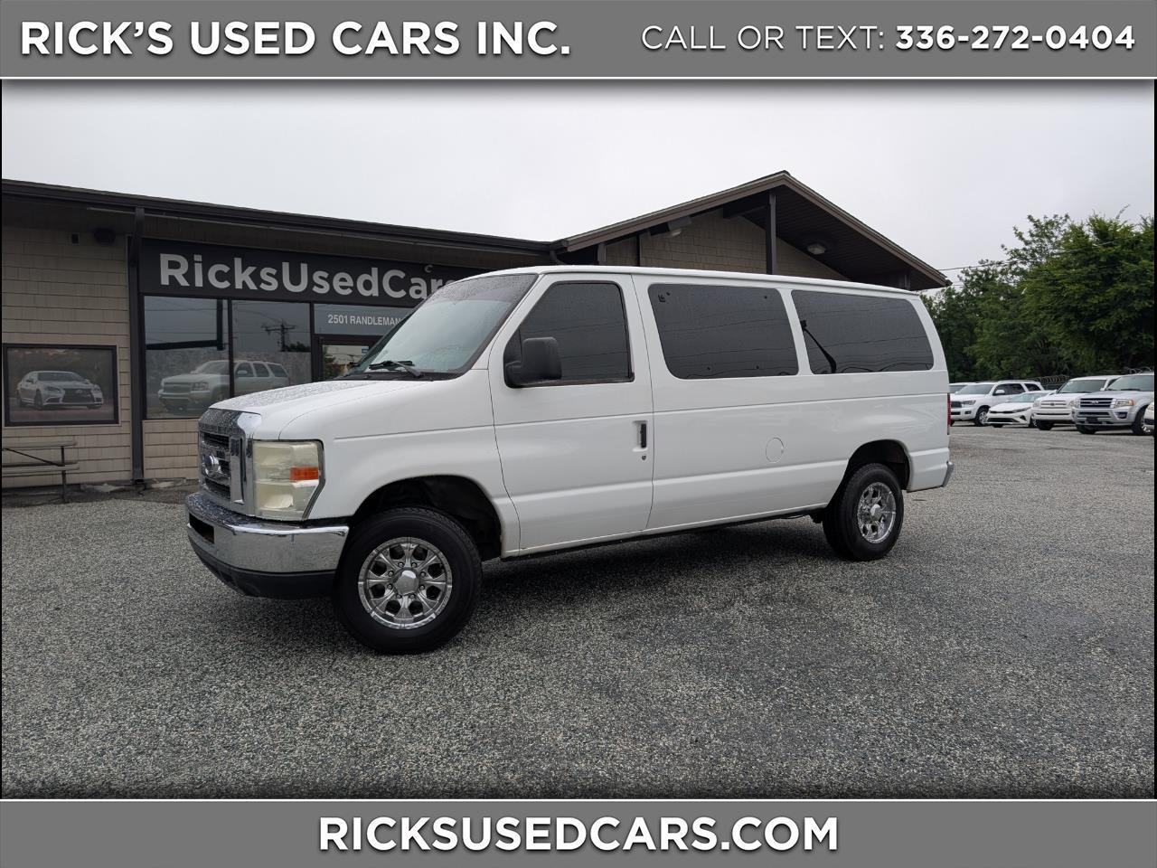2011 Ford E-Series E-350 XLT Super Duty's photo