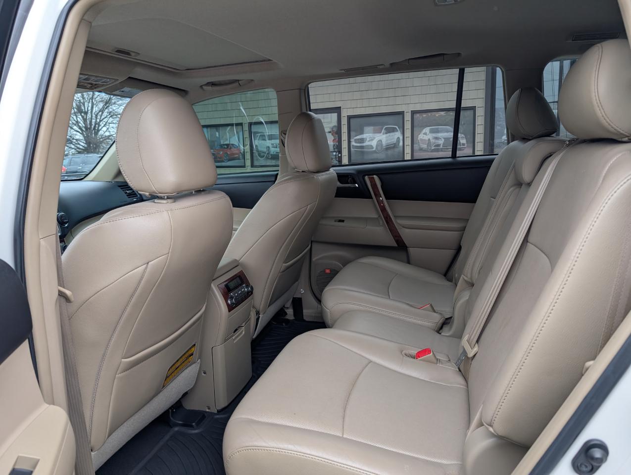 Toyota Highlander Limited 2013