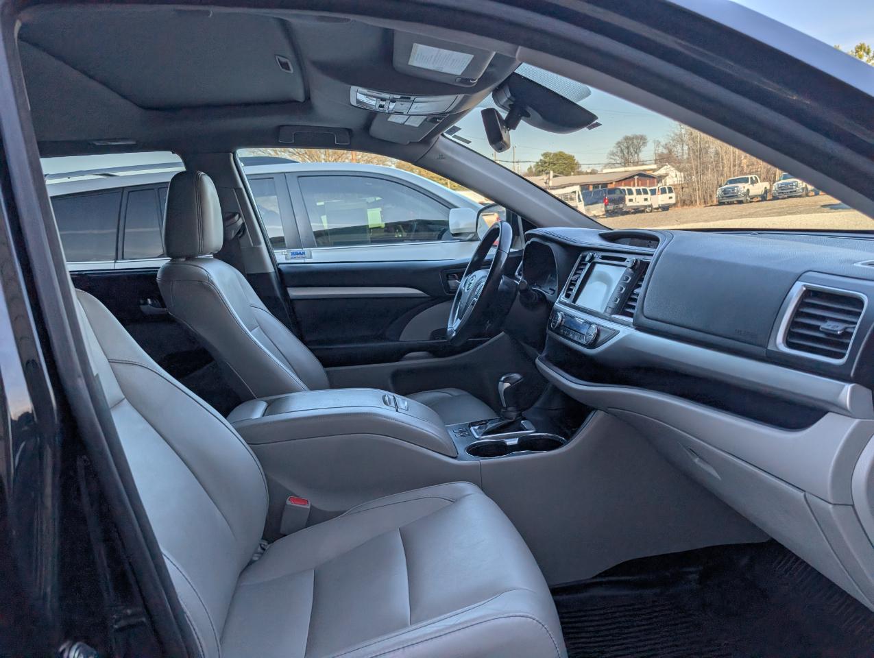 Toyota Highlander  2017