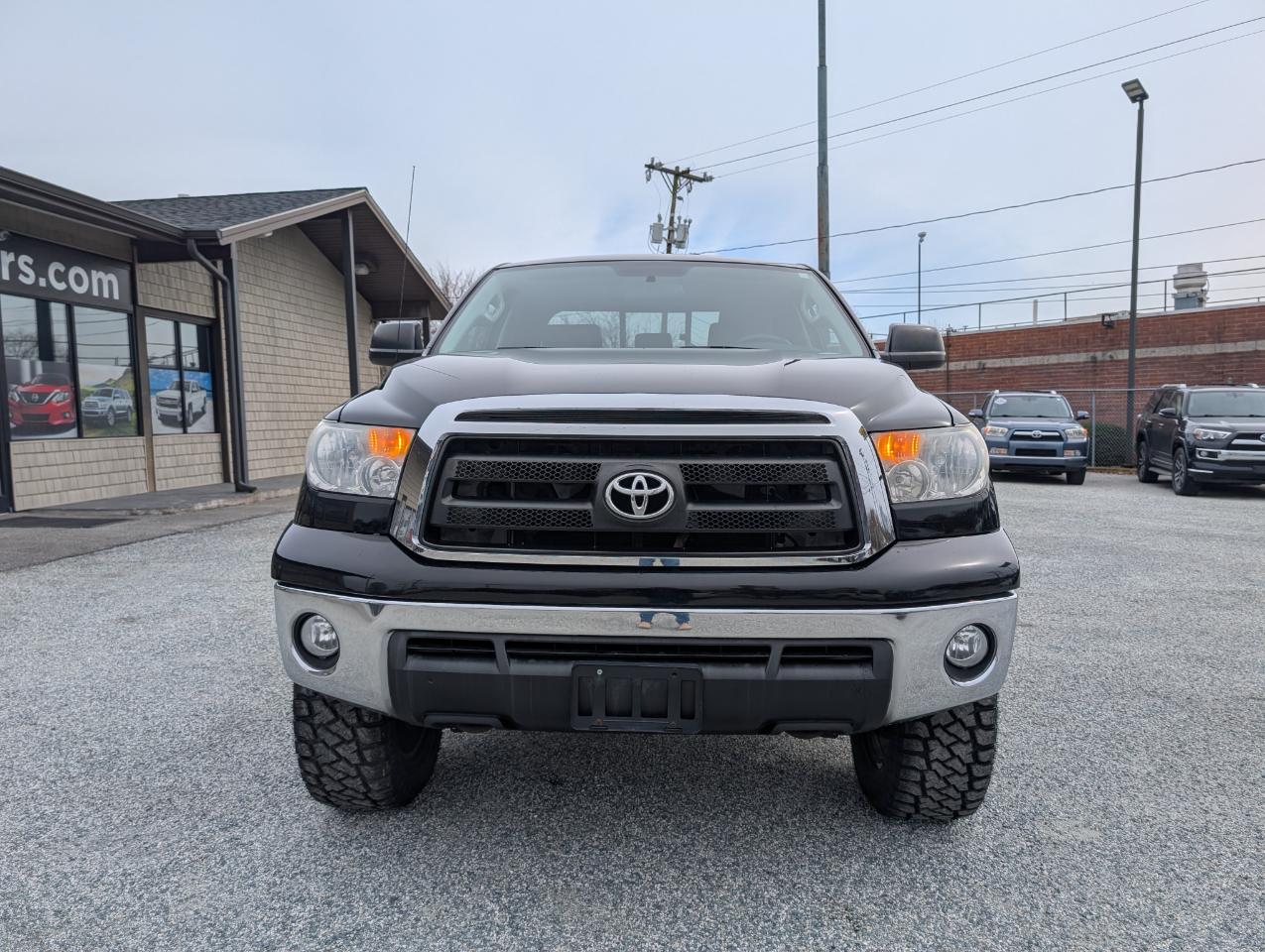 Toyota Tundra  2012