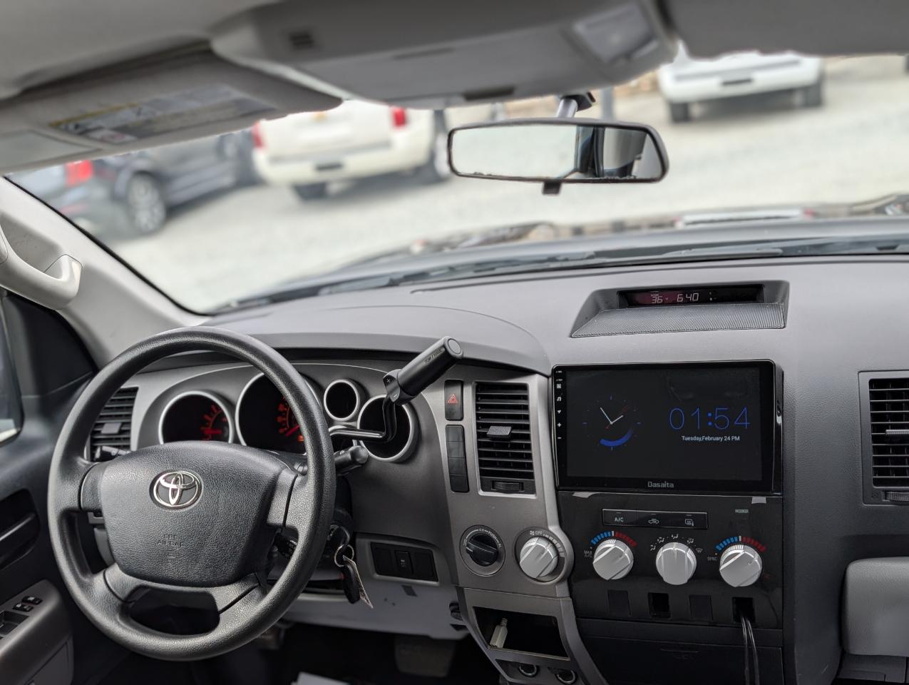 Toyota Tundra  2012