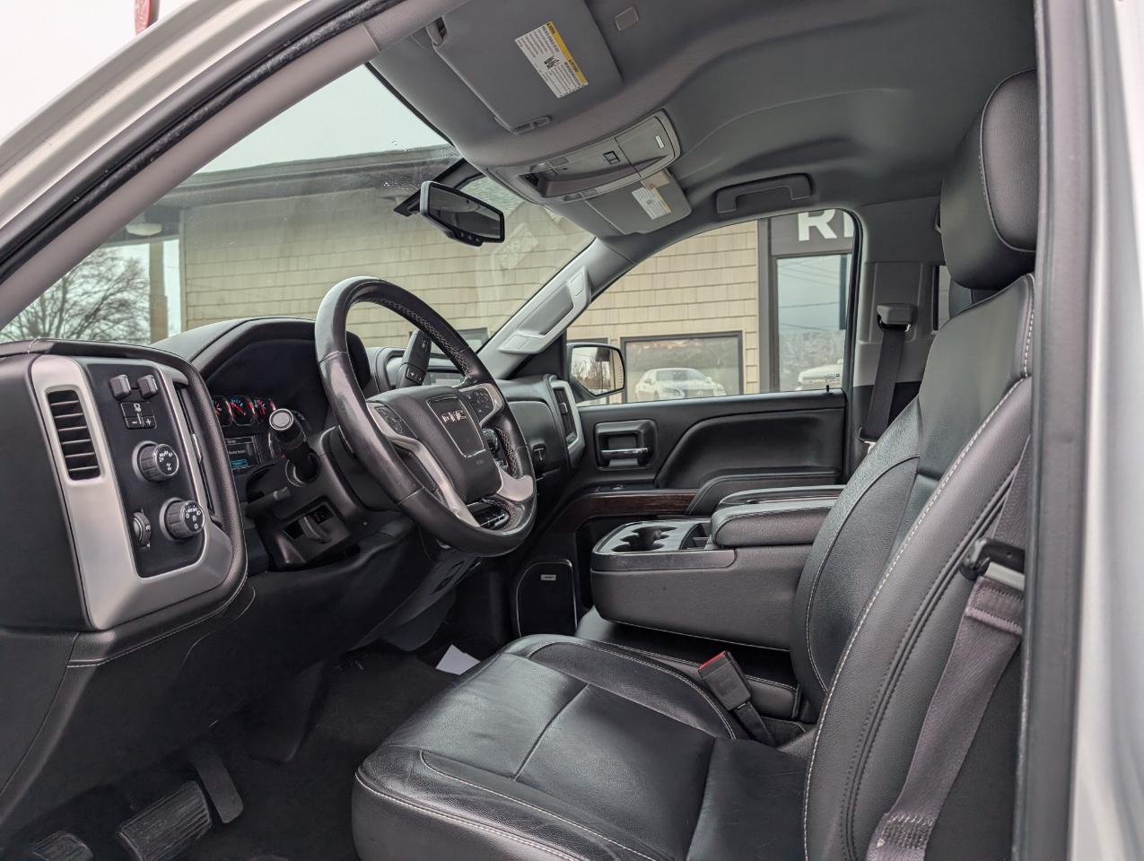 GMC Sierra 1500 SLT Crew Cab 4WD 2017