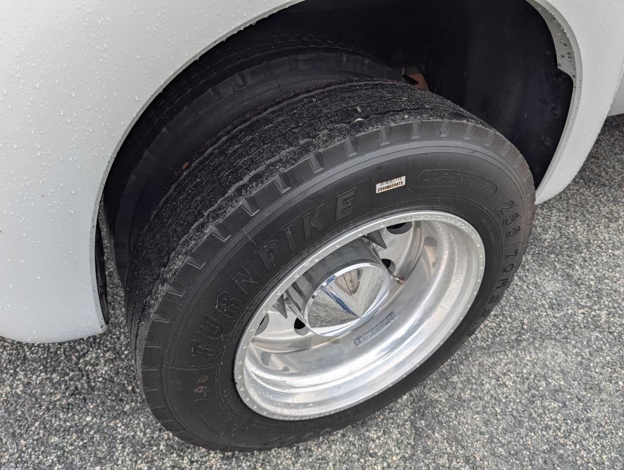 Ford Super Duty F-350 DRW  2012