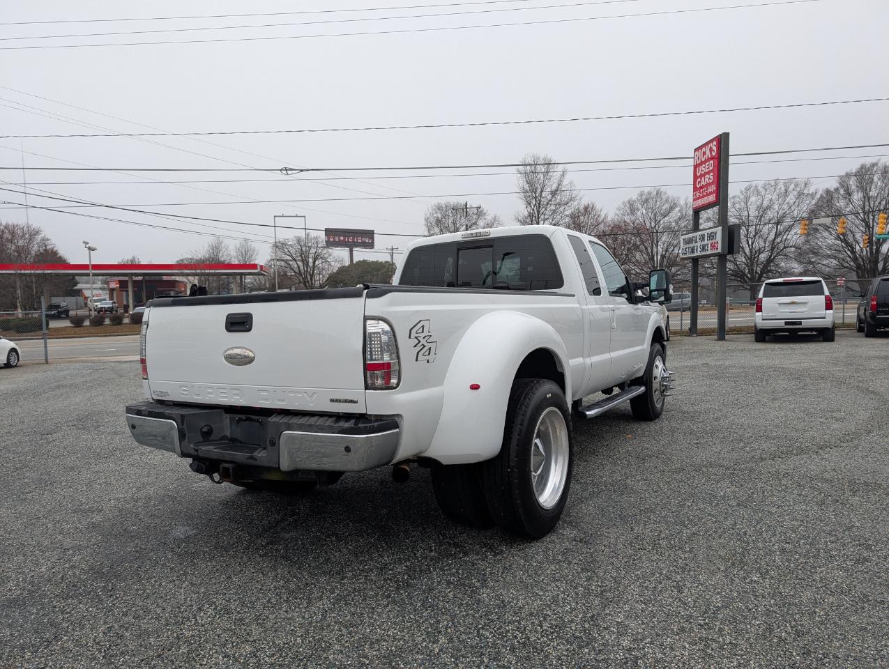 Ford Super Duty F-350 DRW  2012