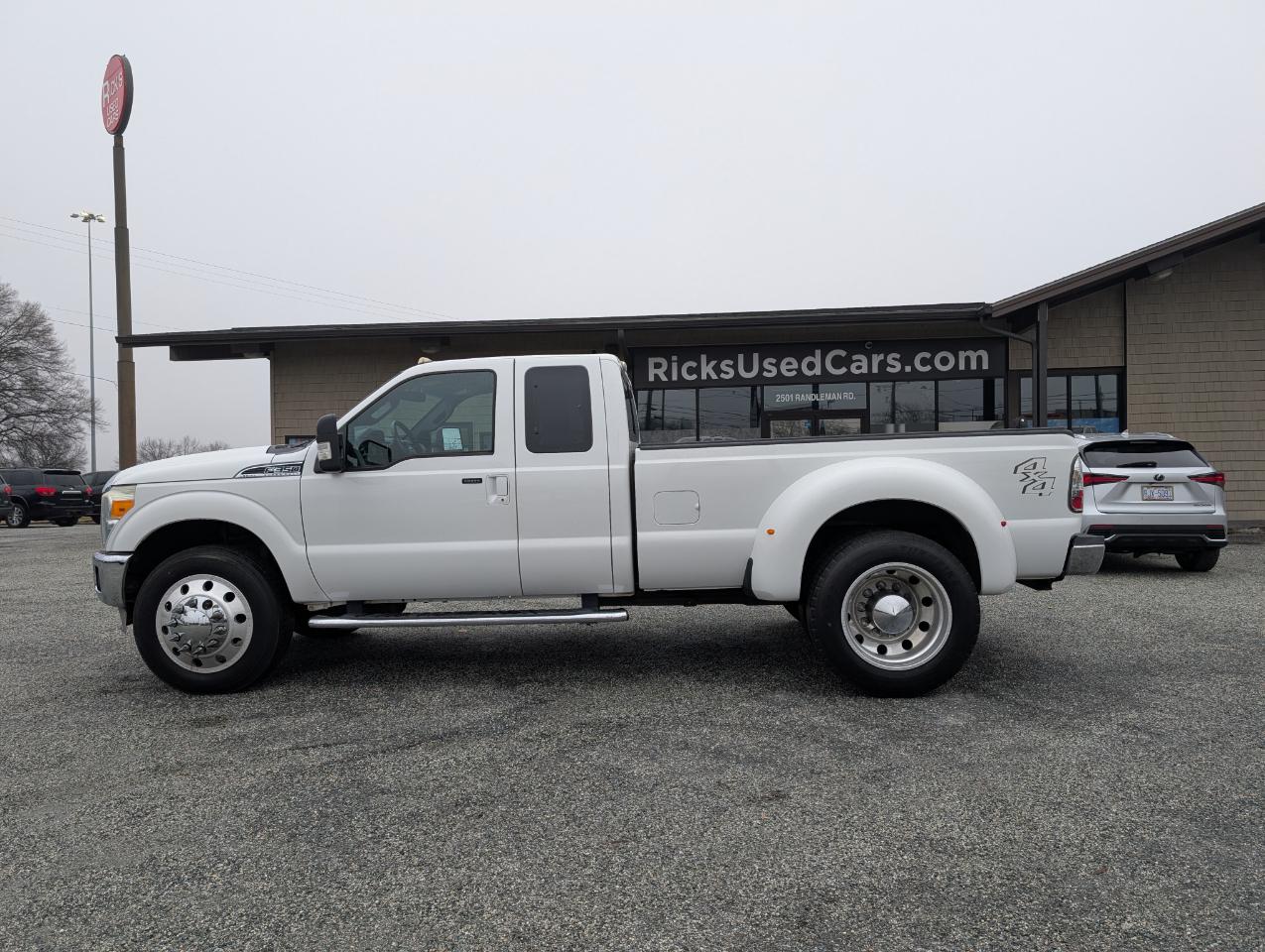 Ford Super Duty F-350 DRW  2012