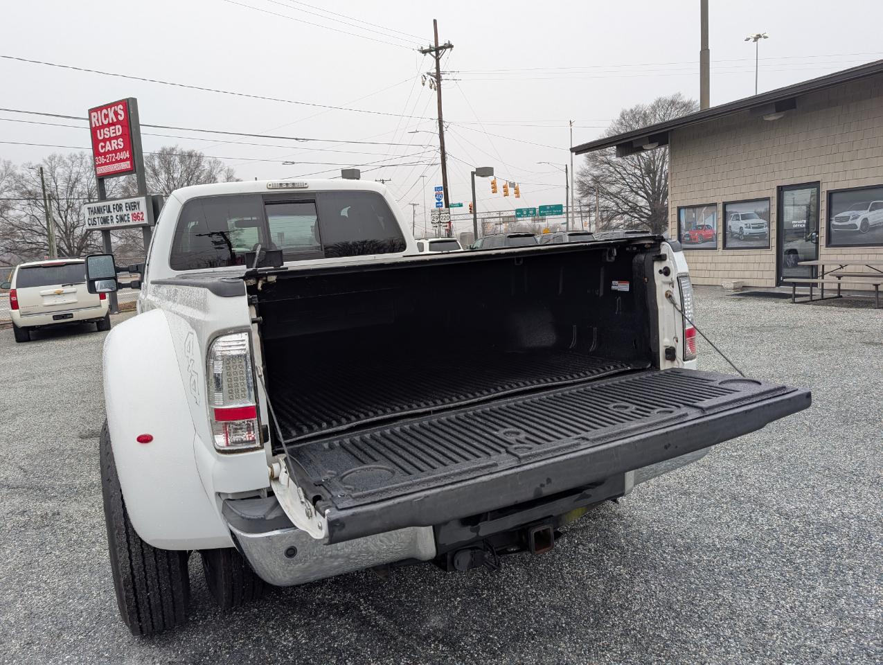 Ford Super Duty F-350 DRW  2012