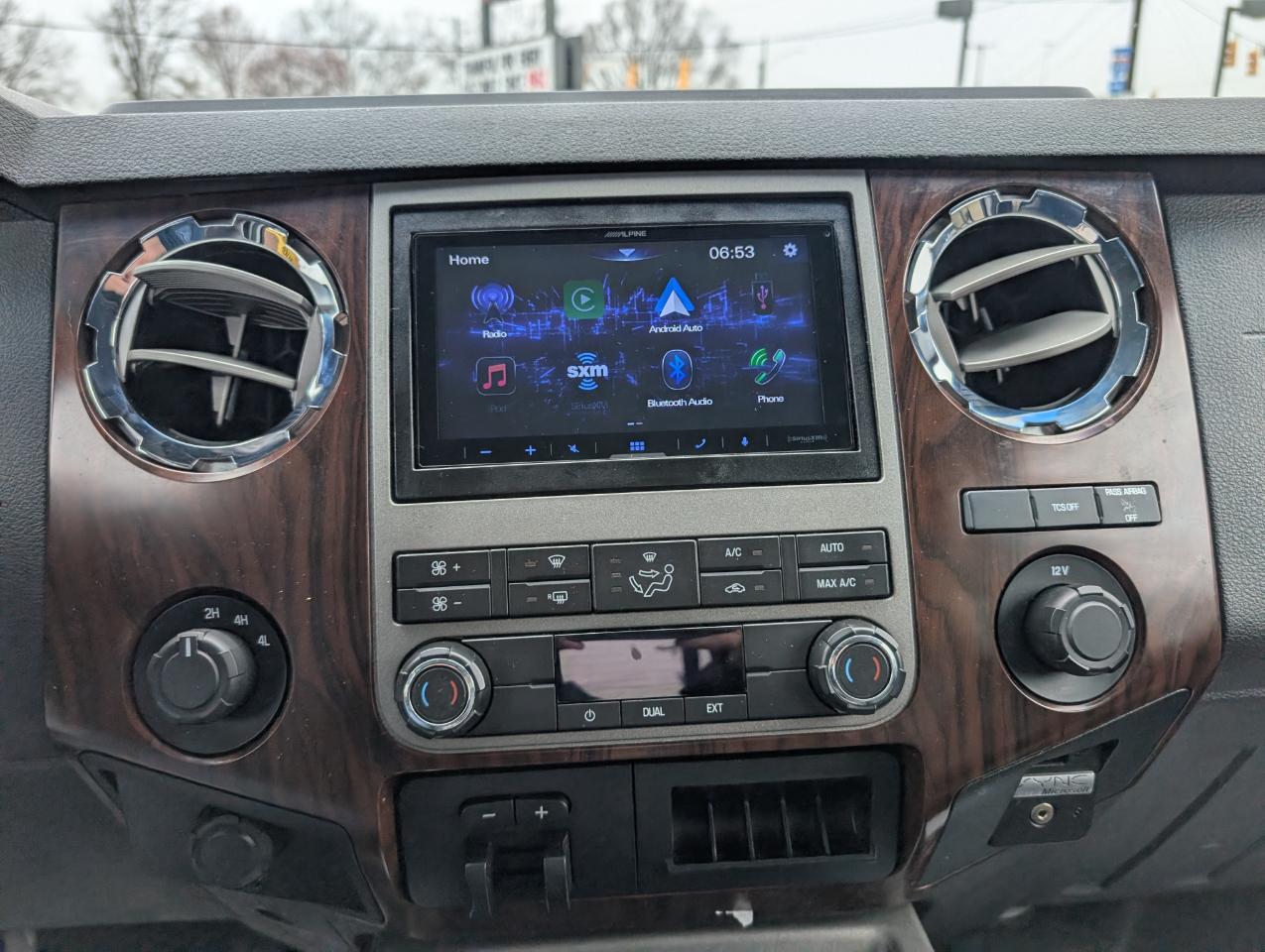 Ford Super Duty F-350 DRW  2012