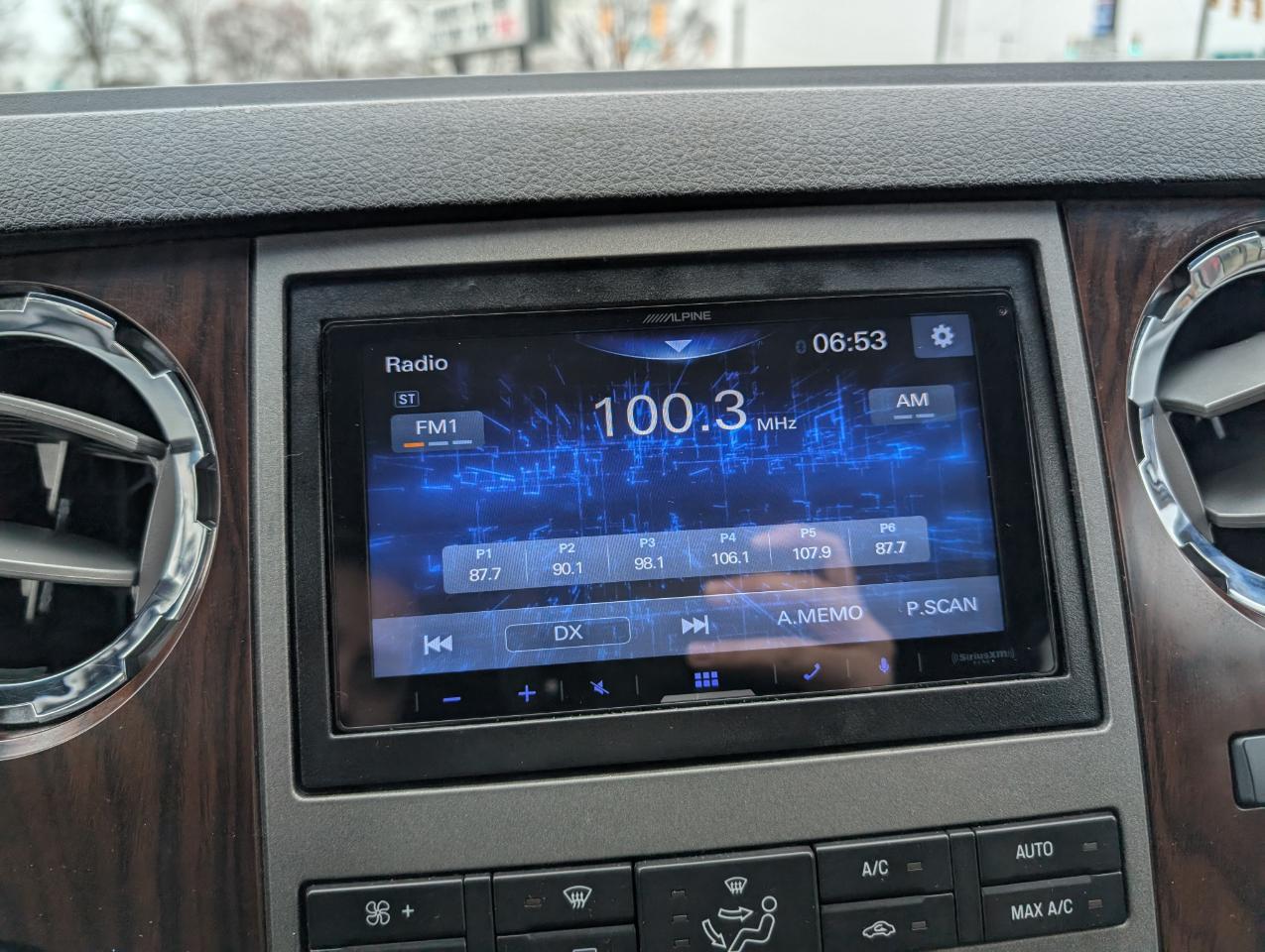 Ford Super Duty F-350 DRW  2012