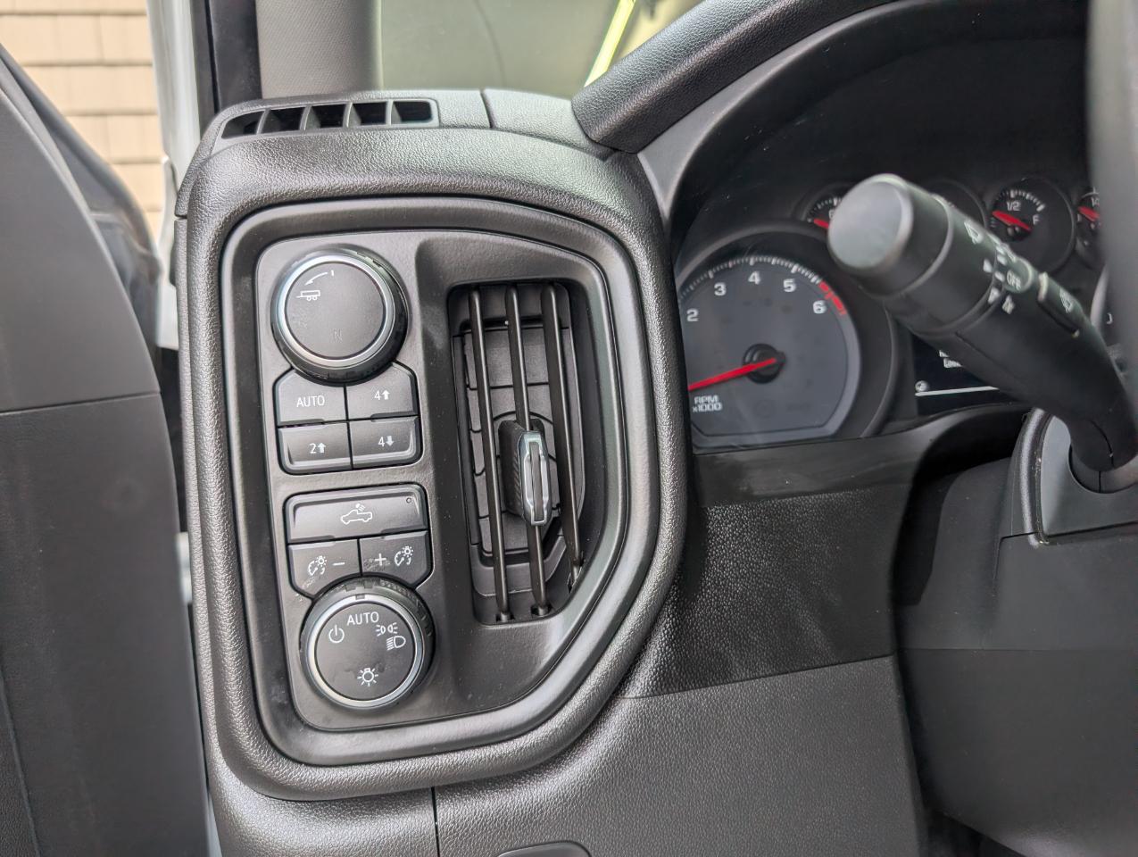 Chevrolet Silverado 1500  2020