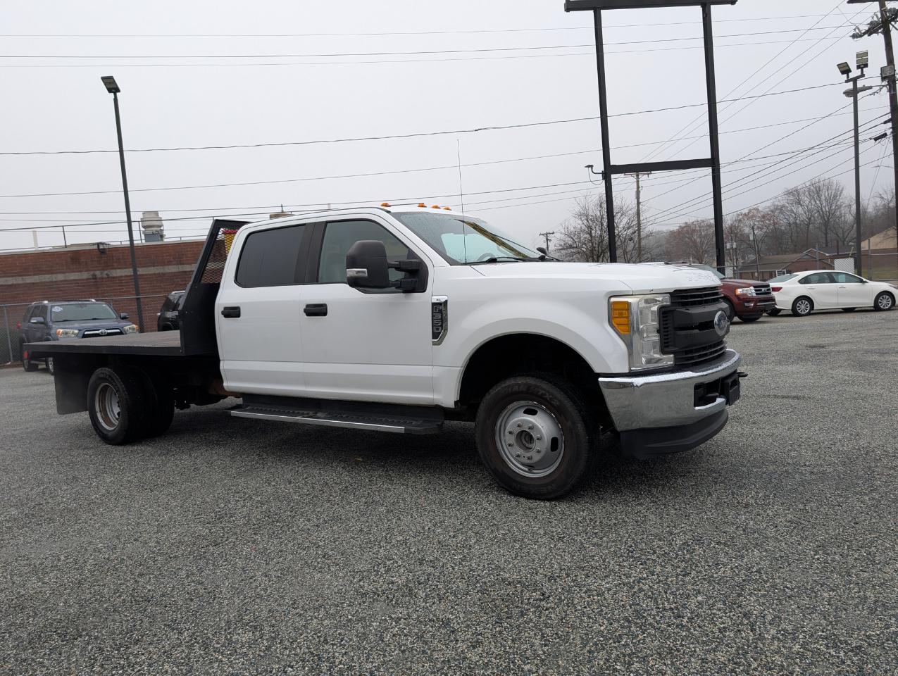 Ford Super Duty F-350 DRW  2017