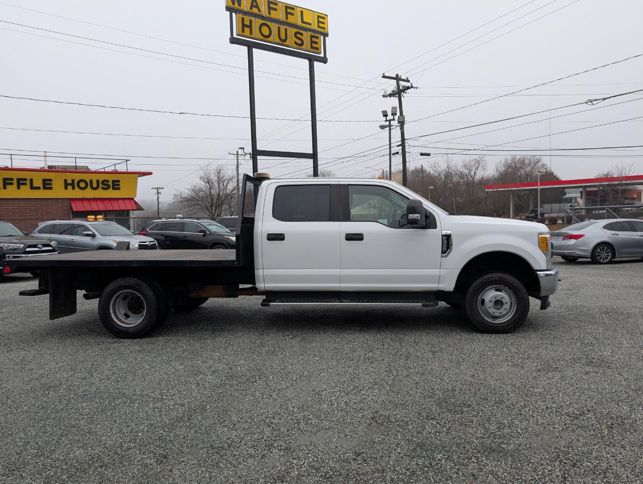 Ford Super Duty F-350 DRW  2017