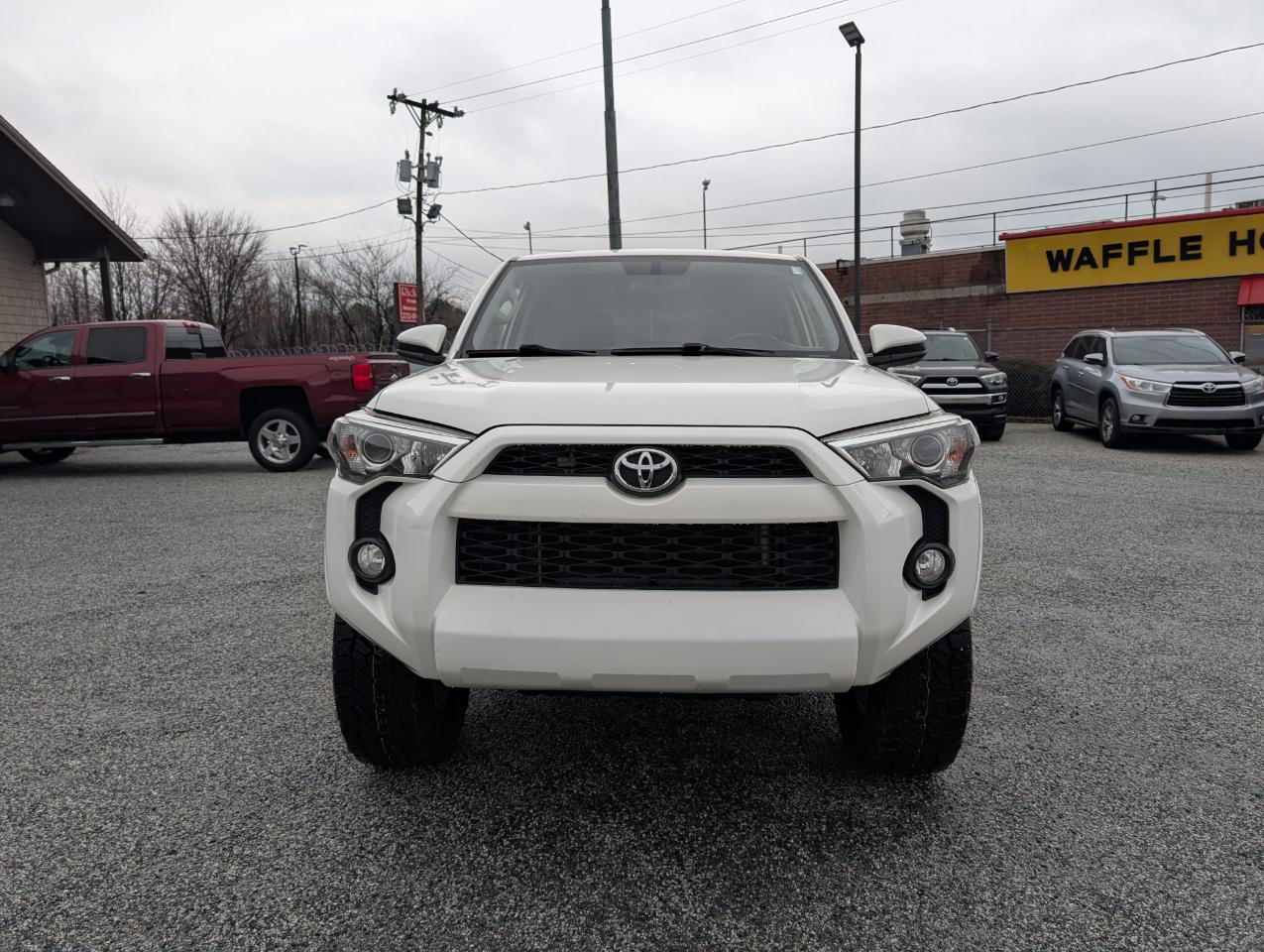 Toyota 4Runner SR5 4WD 2019