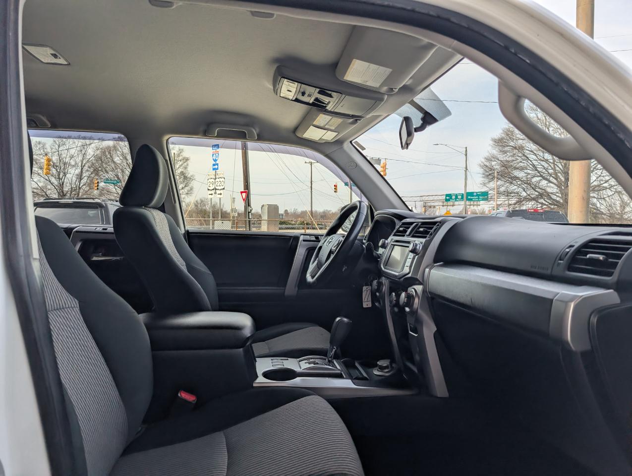 Toyota 4Runner SR5 4WD 2019