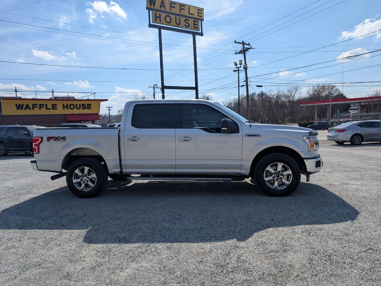 Ford F-150 XLT SuperCrew 4WD 2018