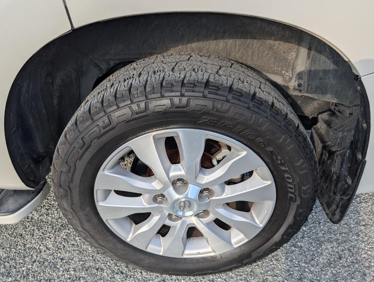 Toyota Sequoia Platinum 4WD 2019