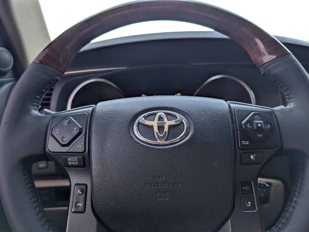 Toyota Sequoia Platinum 4WD 2019