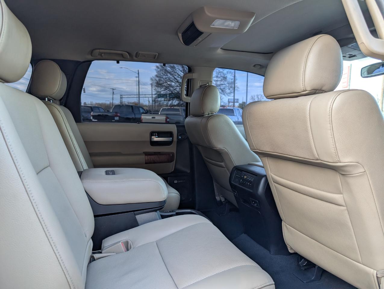 Toyota Sequoia Platinum 4WD 2019
