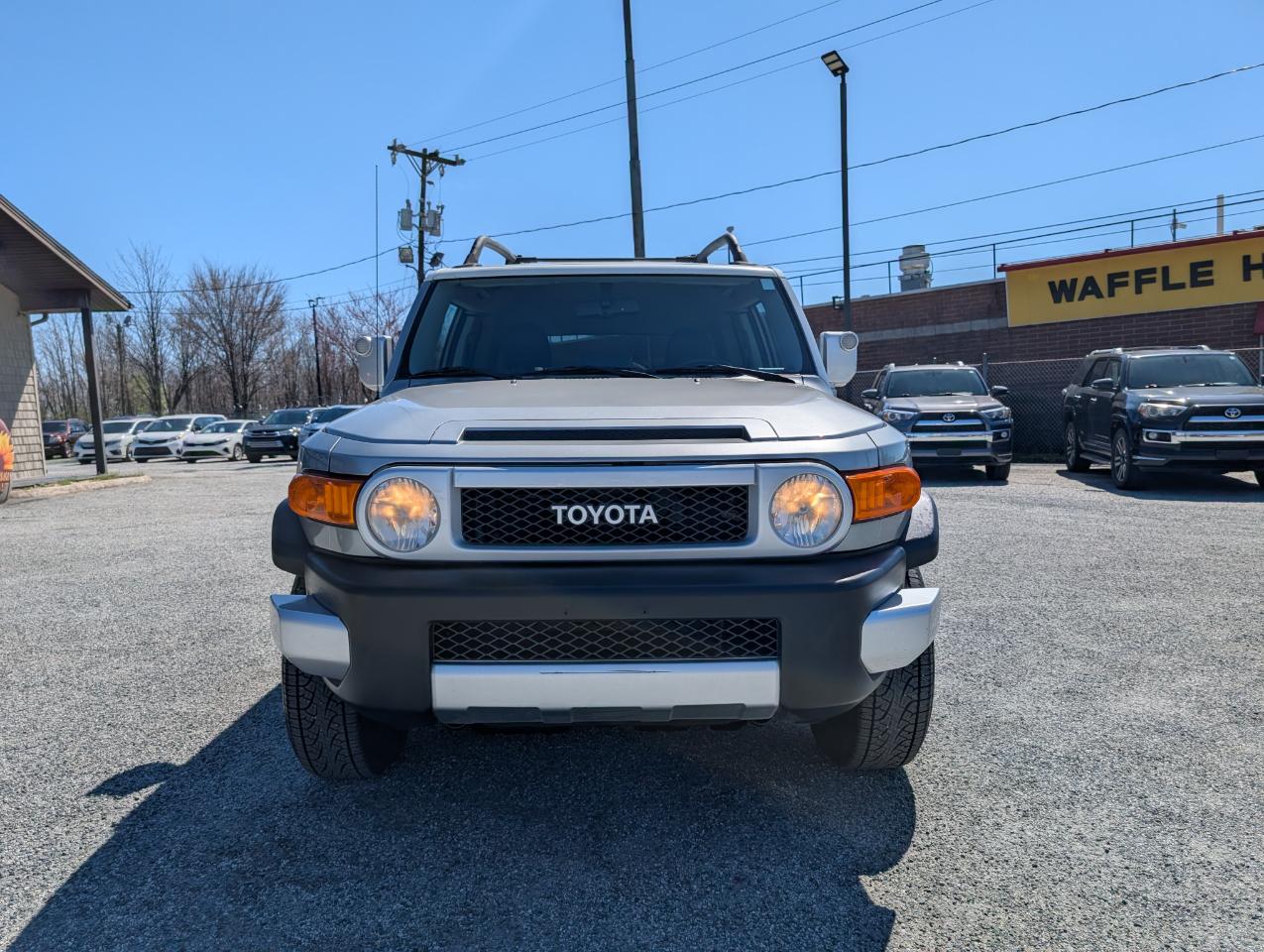 Toyota FJ Cruiser  2010