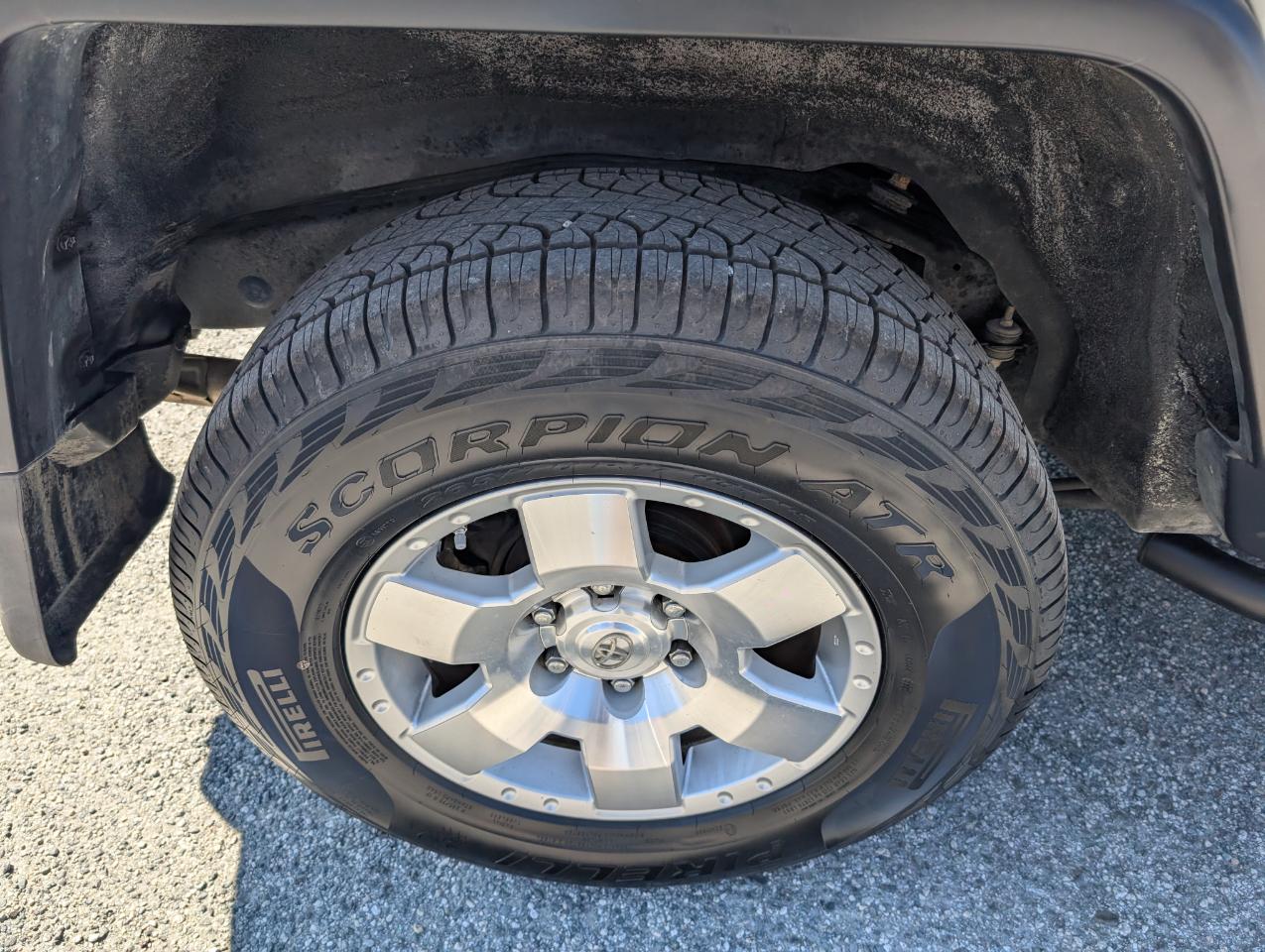 Toyota FJ Cruiser  2010