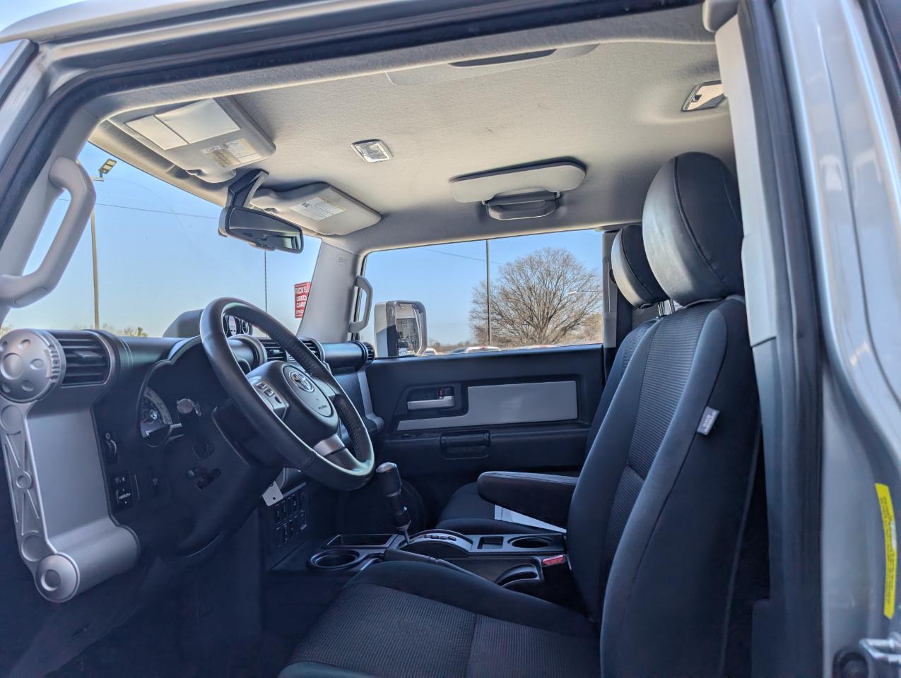 Toyota FJ Cruiser  2010