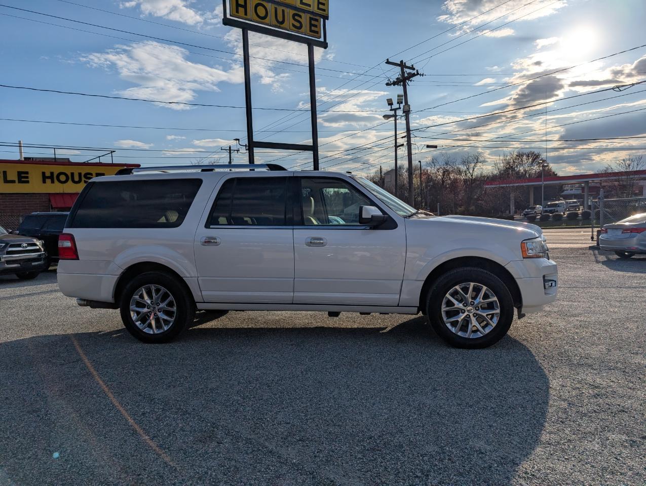 Ford Expedition EL Limited 2017