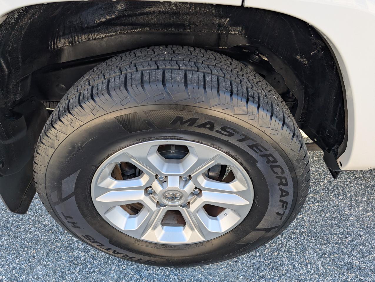 Toyota 4Runner SR5 2019