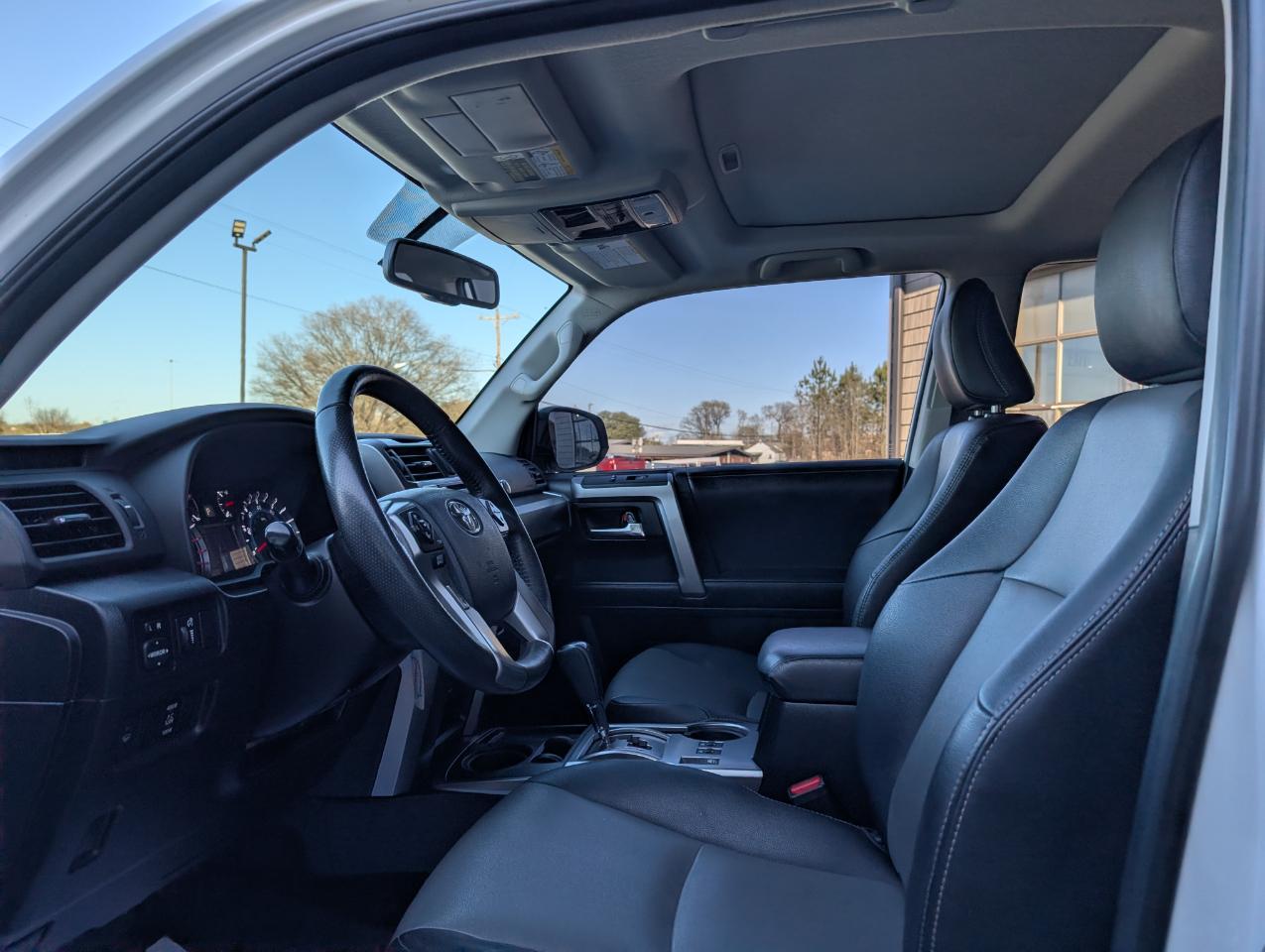 Toyota 4Runner SR5 2019