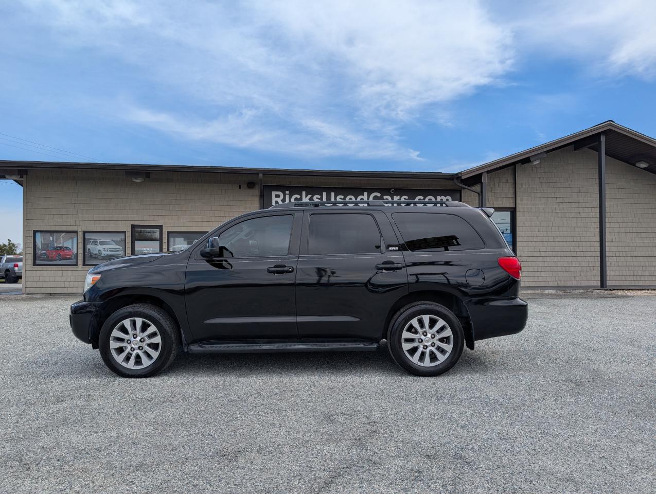 Toyota Sequoia SR5 2016