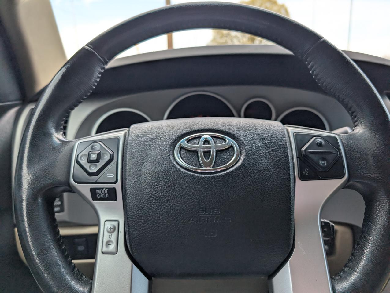 Toyota Sequoia SR5 2016