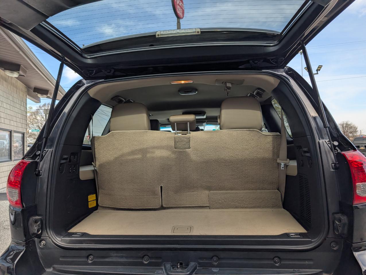 Toyota Sequoia SR5 2016